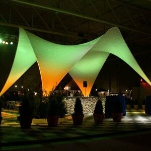 STRETCH-SEGEL/DEKONETZ B1 DRACHEN 600x300CM WEISS mieten – Stoffe | VTBW Veranstaltungstechnik BW